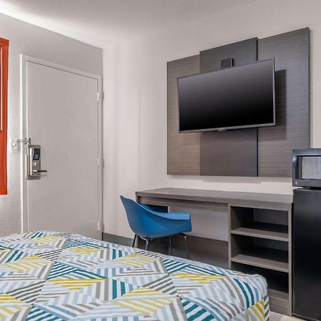 Home 6 Motel Топика Экстерьер фото