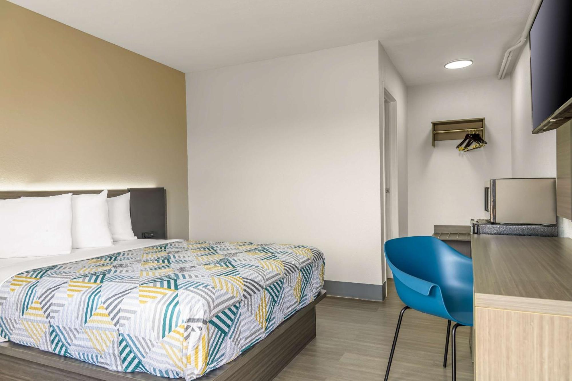 Home 6 Motel Топика Экстерьер фото