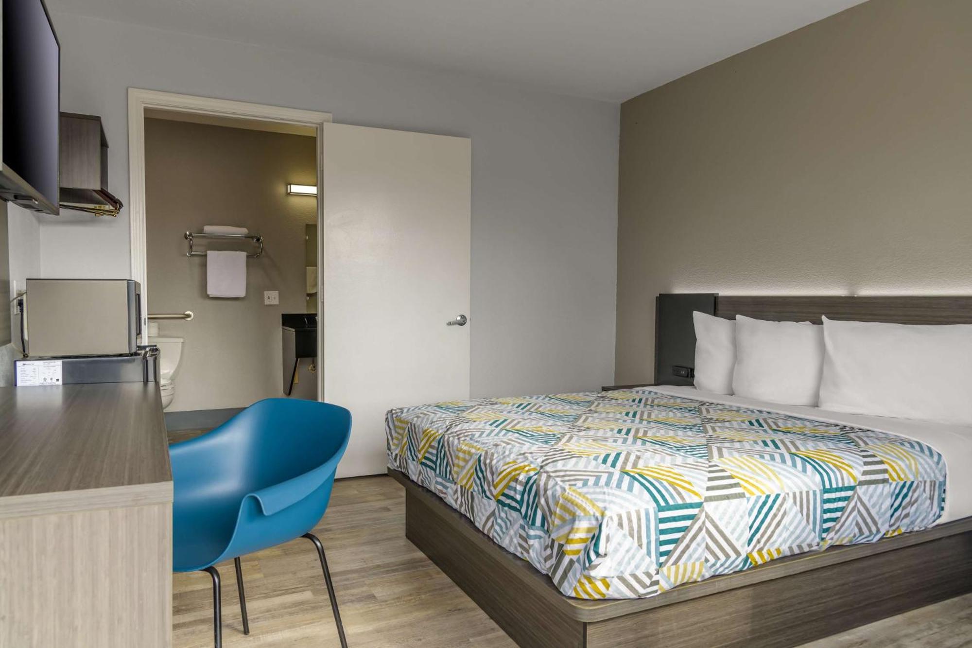 Home 6 Motel Топика Экстерьер фото