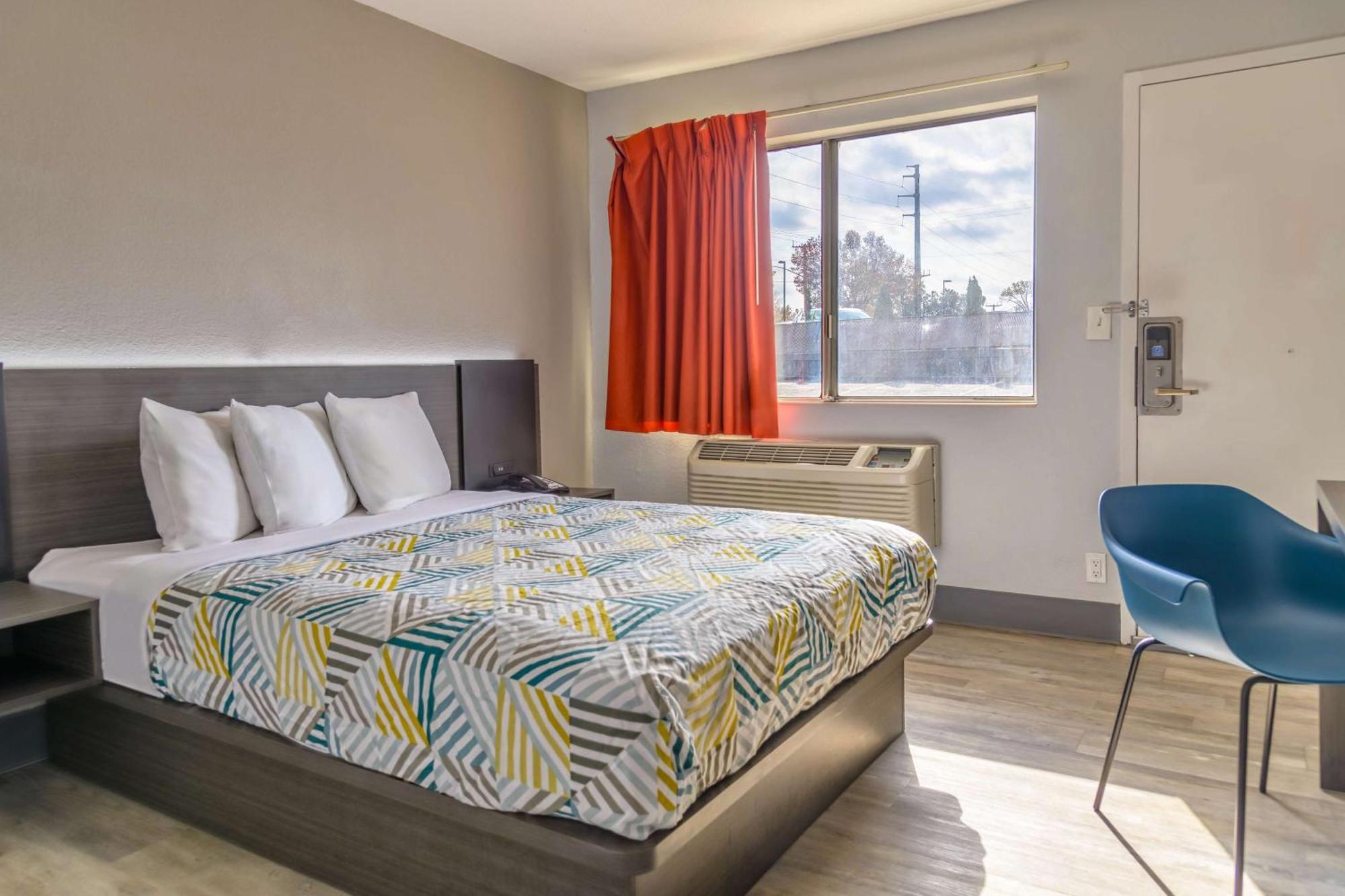 Home 6 Motel Топика Экстерьер фото