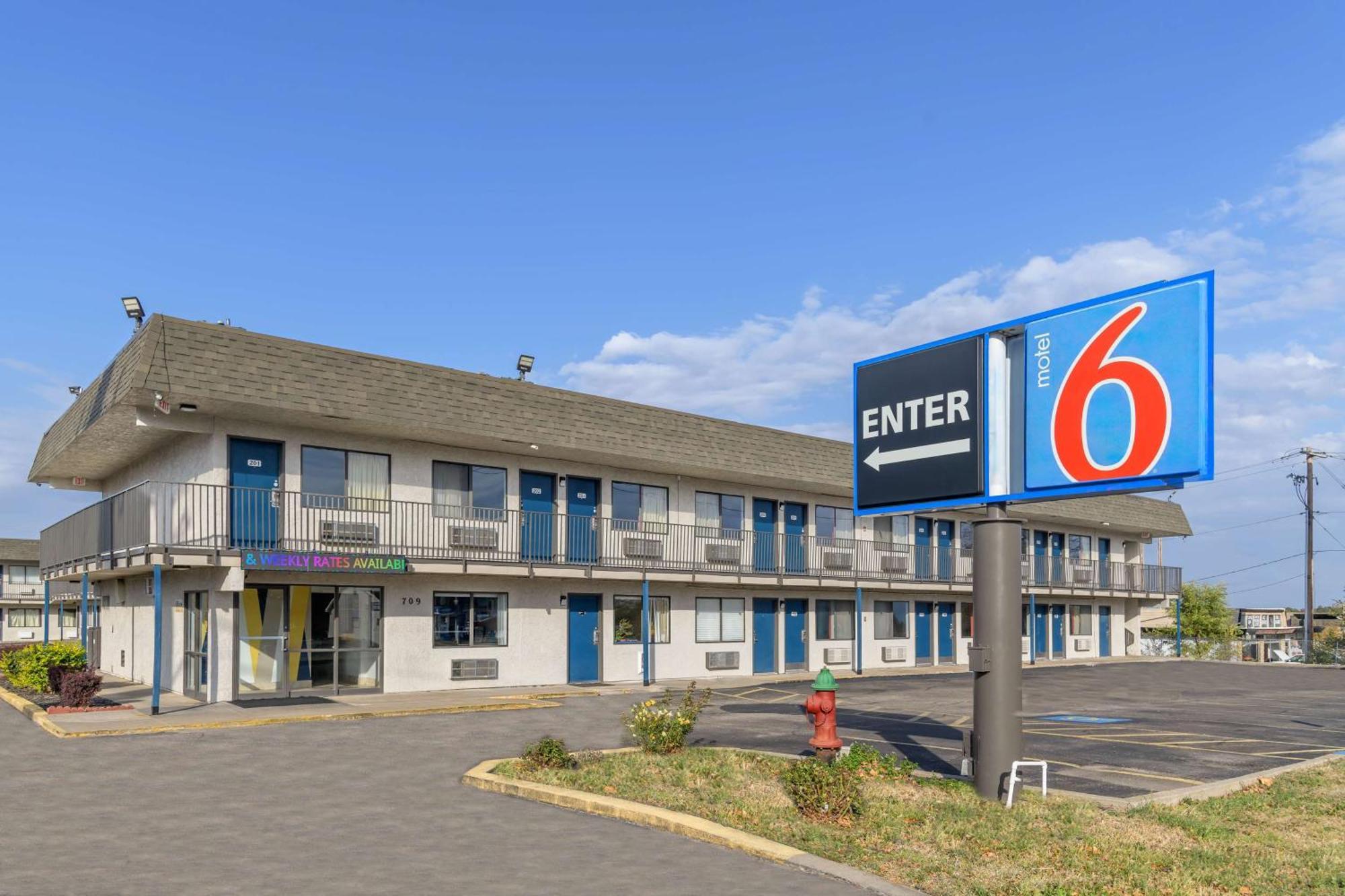 Home 6 Motel Топика Экстерьер фото