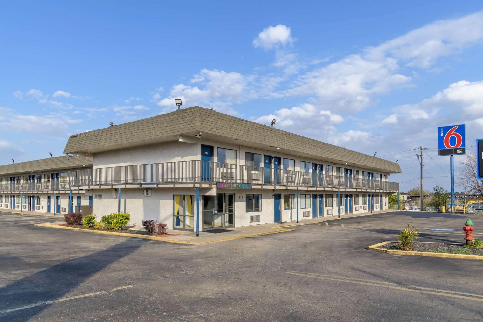 Home 6 Motel Топика Экстерьер фото